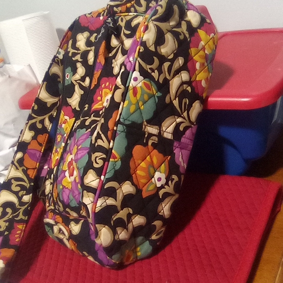 Beautiful Pattern Vera Bradley Shoulder Bag Retired Print - Picture 9 of 13